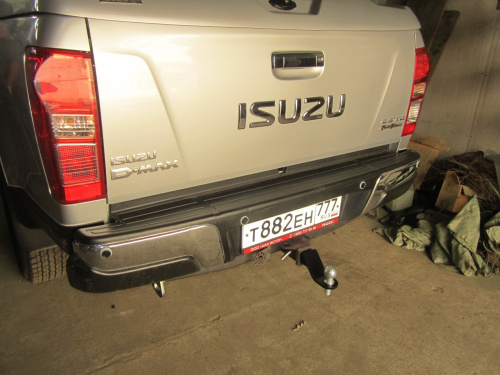 Фаркоп Isuzu D-MAX II 2012-2018 БИЗОН Арт. FA0996E