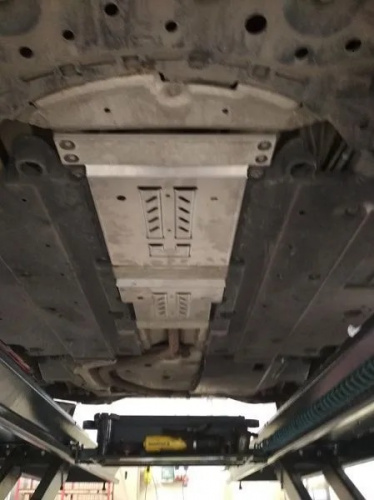 Защита выхлопной системы Toyota Prius (XW50) 2015-2020 V-1,8 AT Hybrid Арт. 24.4682