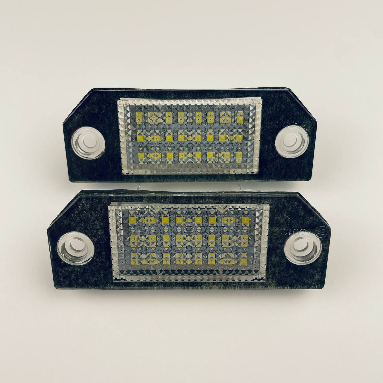 Подсветка номера LED  Ford Focus II 2004-2008 Хэтчбэк 5 дв., (L+R) комплект Арт. PN-LED-Ford