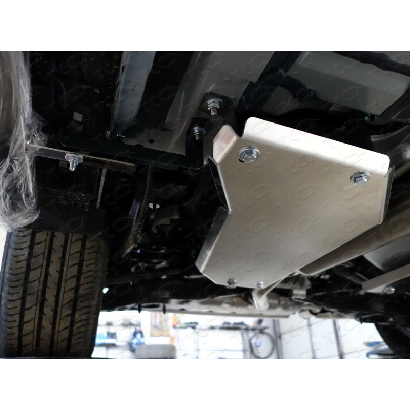 Защита правого бака Mazda CX-5 (KE) 2011-2015 Арт. ZKTCC00128