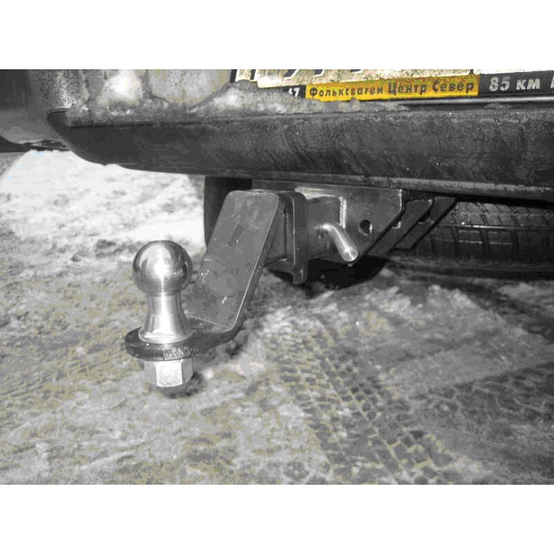 Фаркоп Volkswagen Amarok I 2010-2016 E с антистуком БИЗОН Арт. FA0570EAK