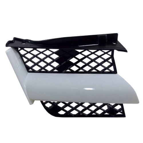 Решетка радиатора  Mitsubishi Outlander I 2002-2009, справа (R) Арт. STMB500931