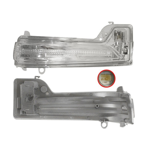 Поворот в зеркало  Toyota Hilux 2015-2020, справа (R) Арт. ST2020014