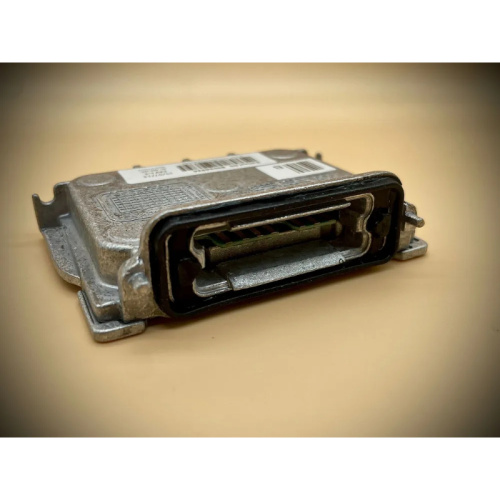 Штатный Ксеновый Блок Valeo 6G арт. 043731