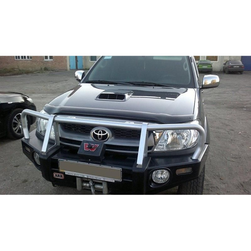 Дефлектор капота SIM для Toyota Hilux, арт.STOHIL0512