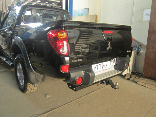 Фаркоп Mitsubishi L200 IV 2006-2014 БИЗОН Арт. FA0648E