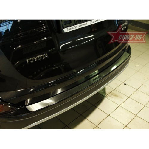 Накладка бампера Toyota RAV4 (XA40) 2015-2019 FL   Арт. TRAV367138