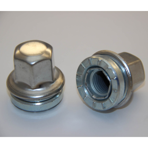 Гайка колеса M14x1.5 Сфера h-30мм закрытая, Хром, Ключ Звездочка, Арт. MB0548IZ
