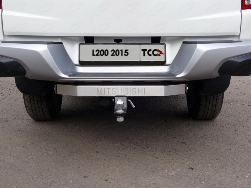 Фаркоп Mitsubishi L200 V 2015-2019 для а/м с задним бампером; с надписью Mitsubishi TCC Арт. TCU00091