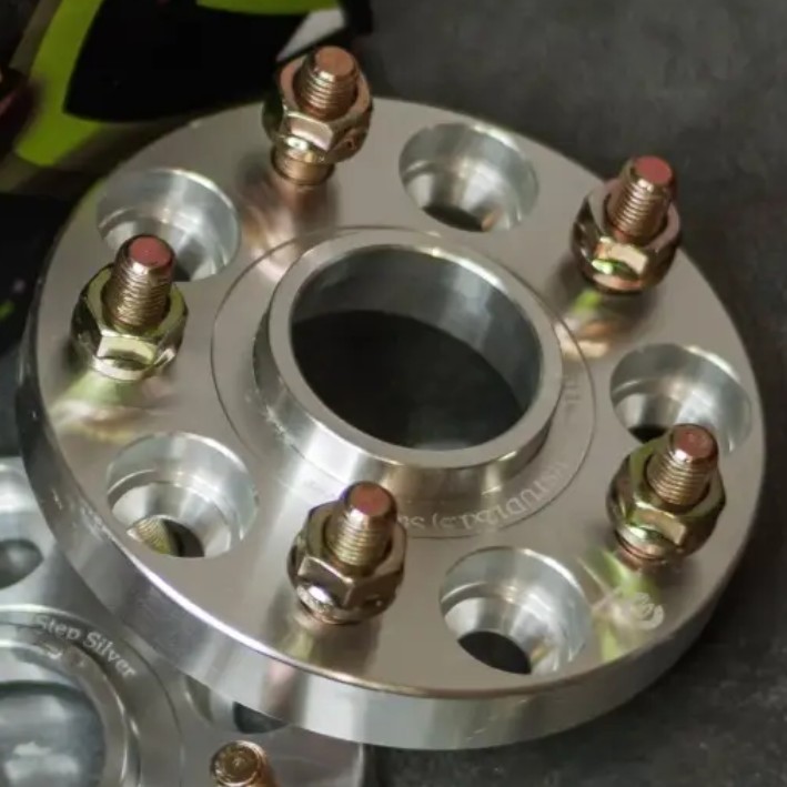 Проставка 25SP5108/5114.3-63.4/60.1(STUD12x1.5) Step Silver STARLEKS