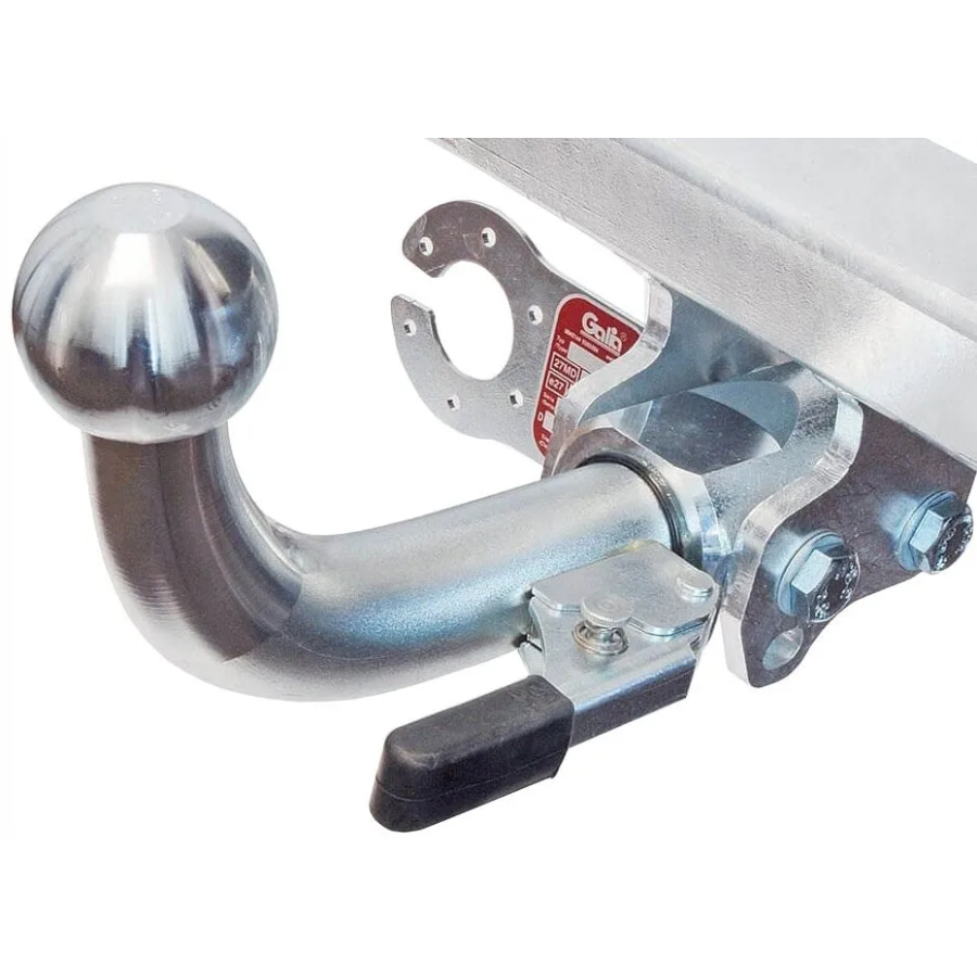 Фаркоп Nissan Qashqai (J10) 2006-2010 невидимый вырез бампера GALIA Арт. N054C