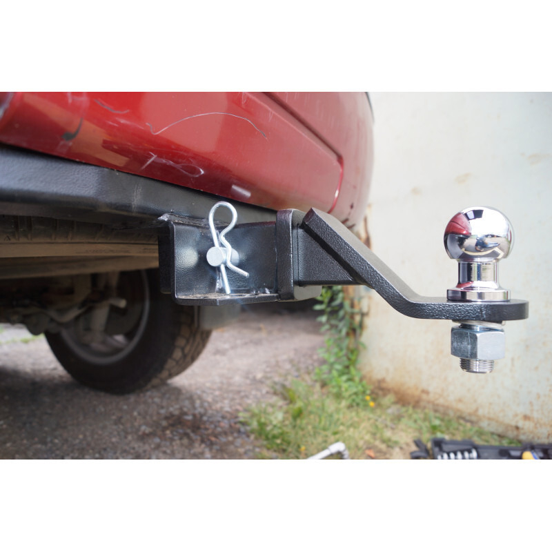 Фаркоп Dodge Nitro 2006-2011 (E с антистуком) БИЗОН Арт. FA0110EAK