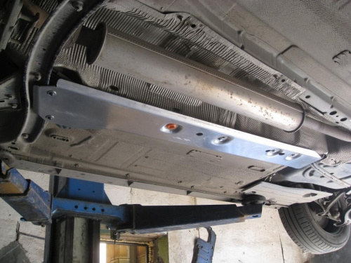 Защита топливопровода Ford Focus III 2010-2015 Хэтчбэк 5 дв. V-все Арт. ALF0727st