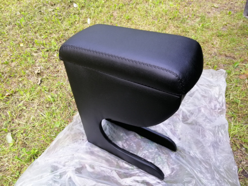 Подлокотник FRANZ для Chevrolet Cobalt  2011-2016, арт. DRVNR4QS