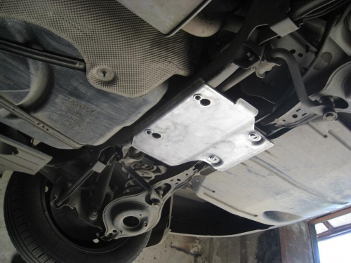 Защита тормозной магистрали Ford Focus III 2010-2015 Хэтчбэк 5 дв. V-все Арт. ALF0728st
